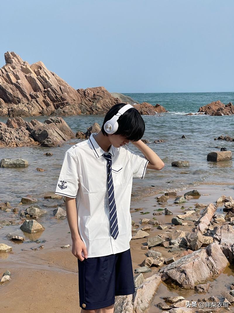 女生叫jk制服叫什么 (女生制服是叫jk吗)