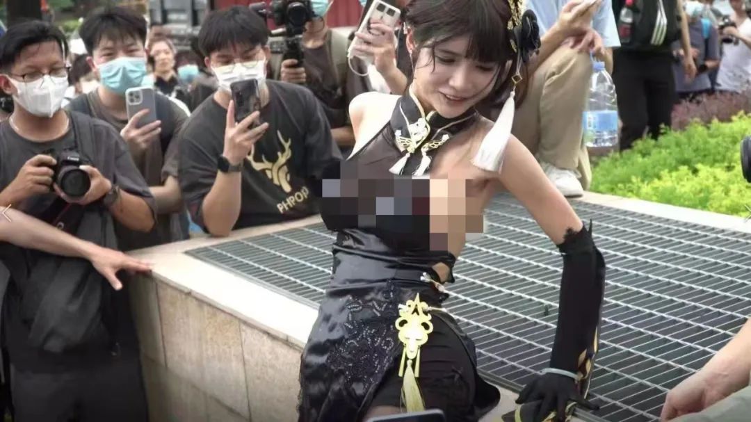 软色情，真卖肉，福利姬滚出二次元！