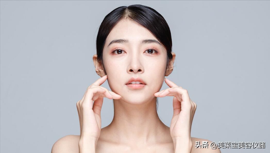 做脸部按摩能使皮肤松弛还是紧致,50岁脸部皮肤松弛下垂怎么紧致