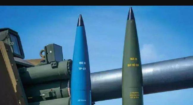 炮弹能炸一个足球场吗,一炮能掀翻坦克的加农榴弹炮