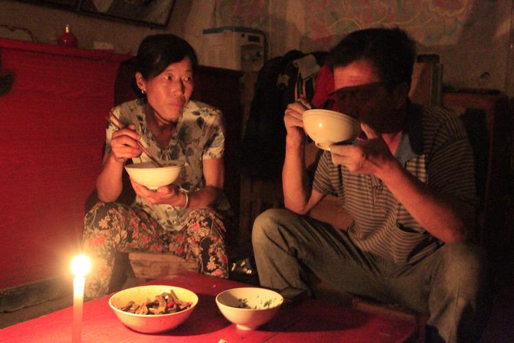 河南农民发明成功空气发电机,农民发明了个最好的发电机