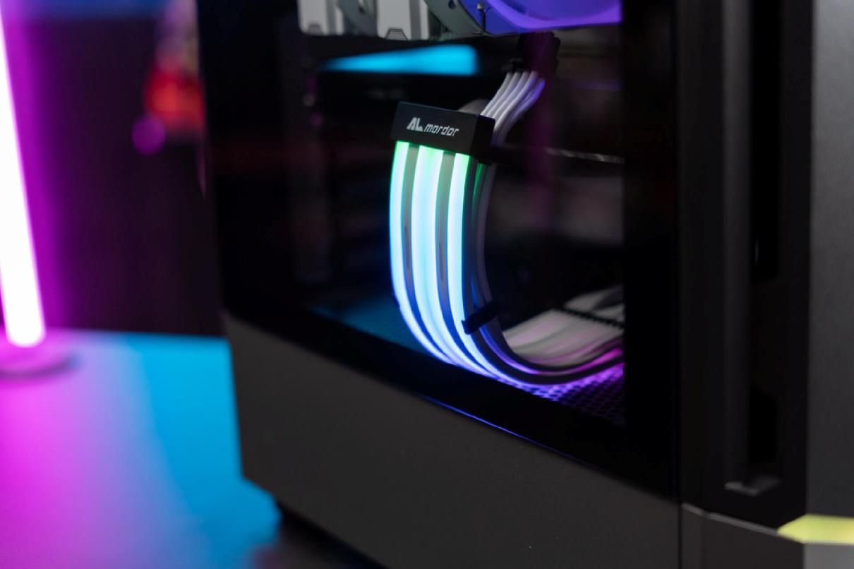 二百三的电源够用吗,两百机箱