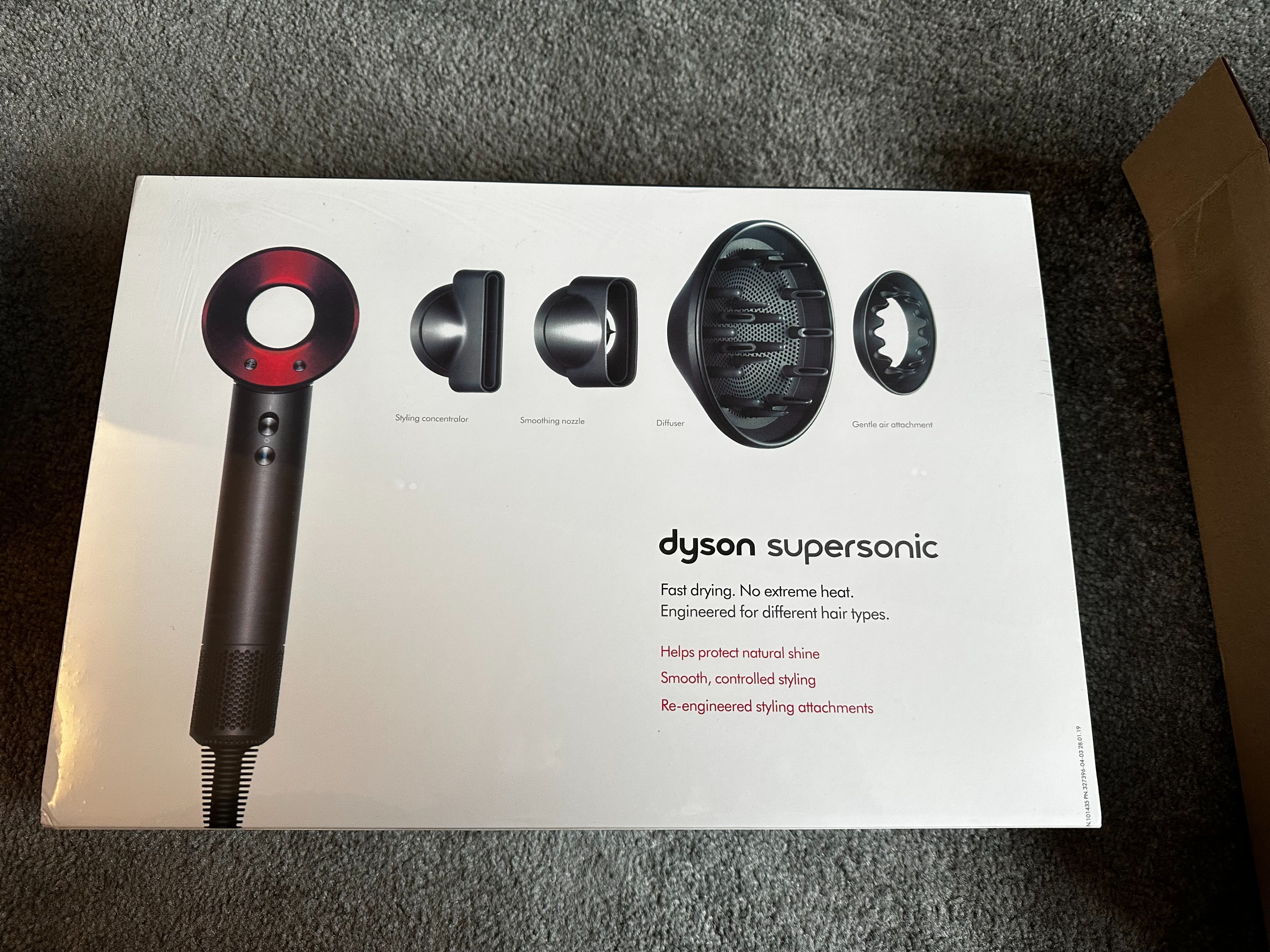 淘宝上的戴森靠谱吗,戴森吹风机假货和正品区别