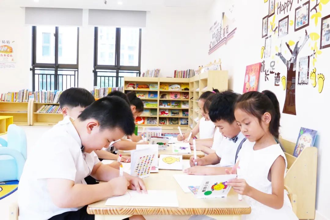 书香满园浸润童心阅读,制作春暖花开书香满园幼儿园绘本