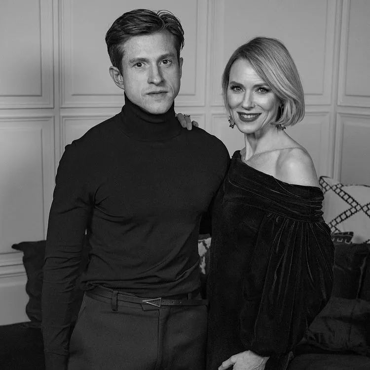 vogue独家采访,vogue主编创意总监