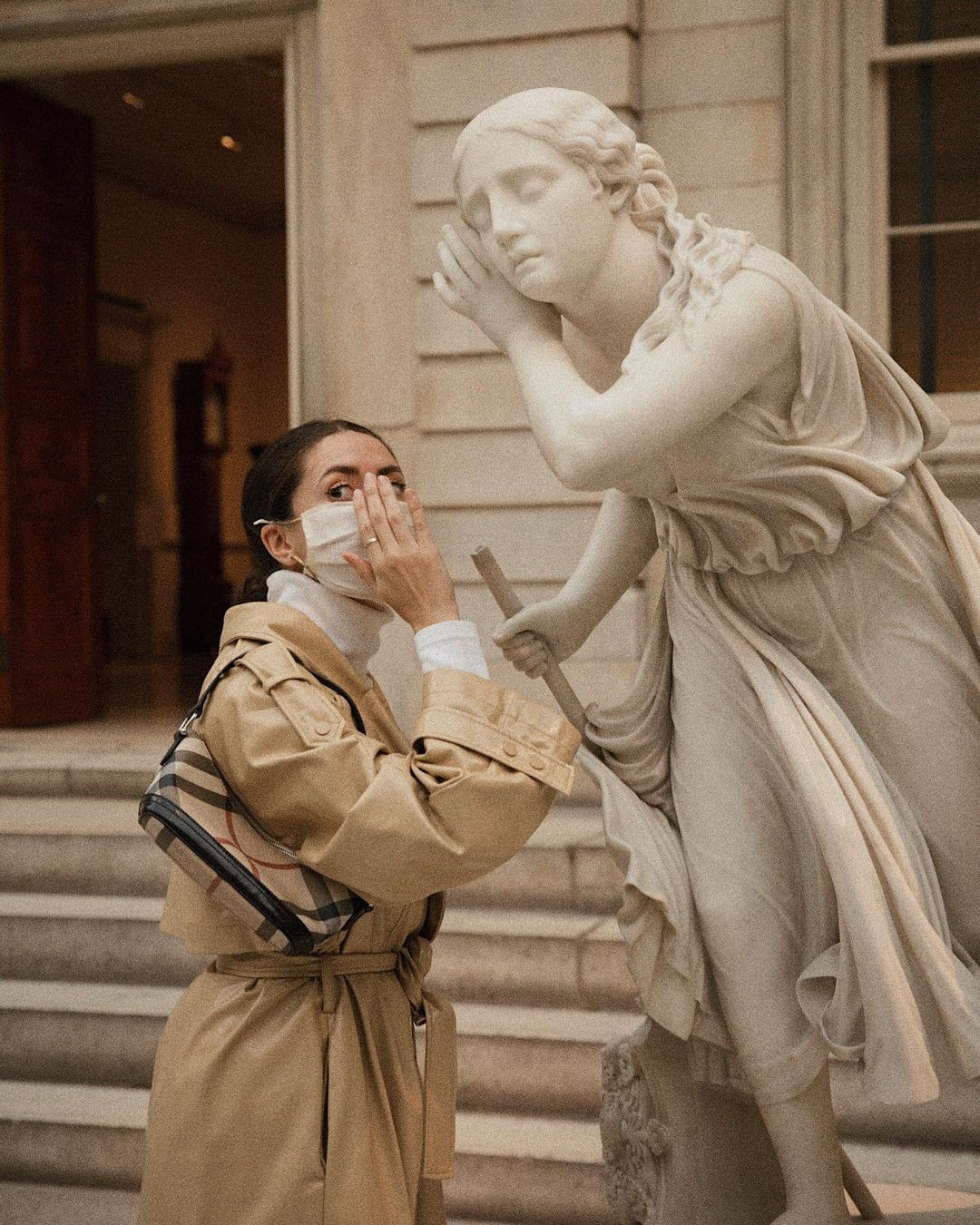 腰部曲线不明显适合穿什么衣服,腰型身材穿衣搭配