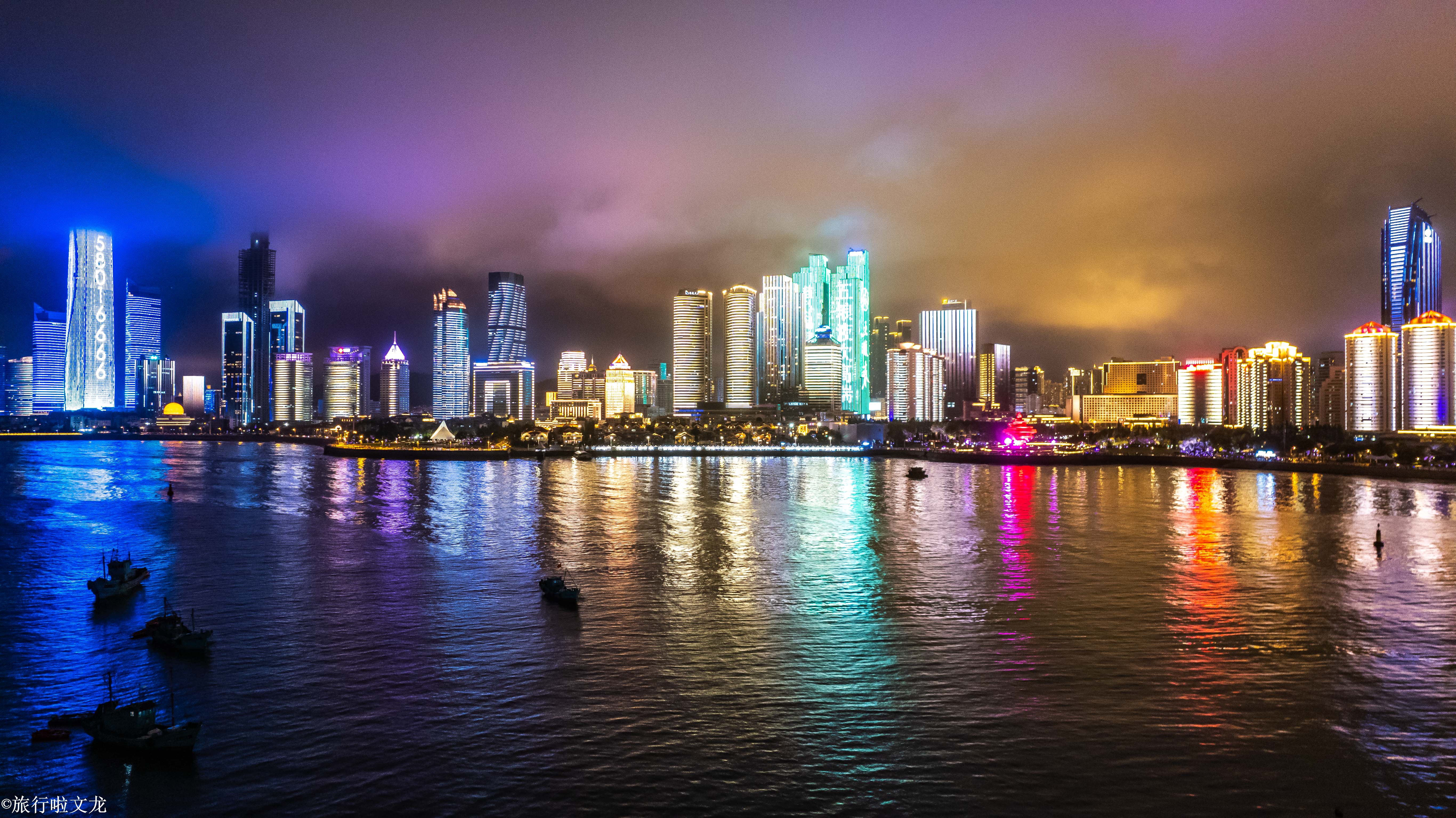 2021年国庆节青岛五四广场灯光秀,青岛灯光秀时间表2021五四广场