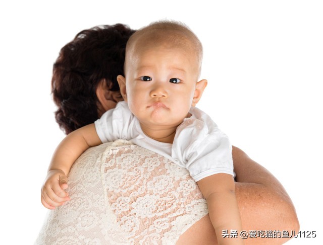 为什么肠胀气肠绞痛出现在二月,两个月的婴儿肠绞痛胀气怎么处理