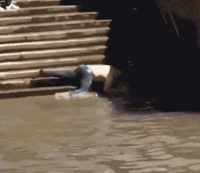 网恋奔现大型翻车纯属尴尬,网恋奔现兄弟们这算翻车吗