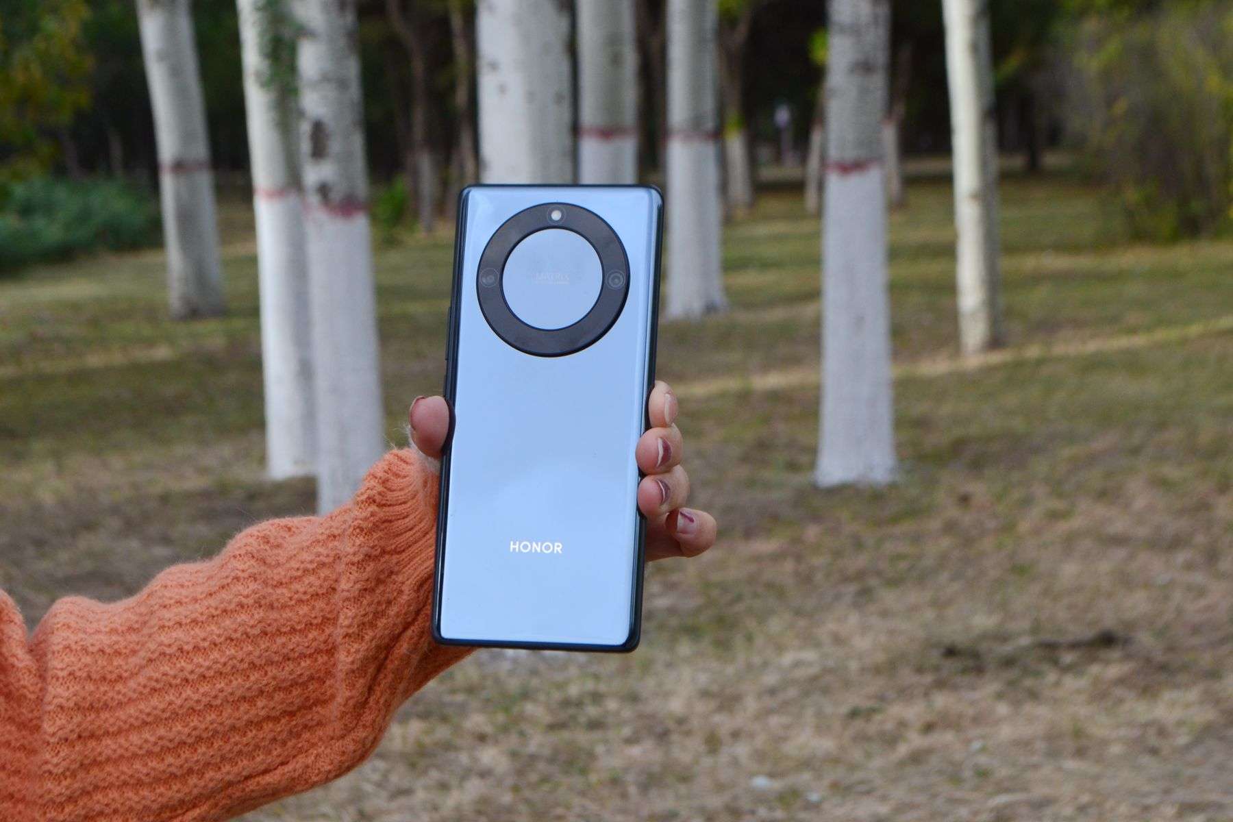 目前最值得买手机是哪一款,2500元最值得买手机