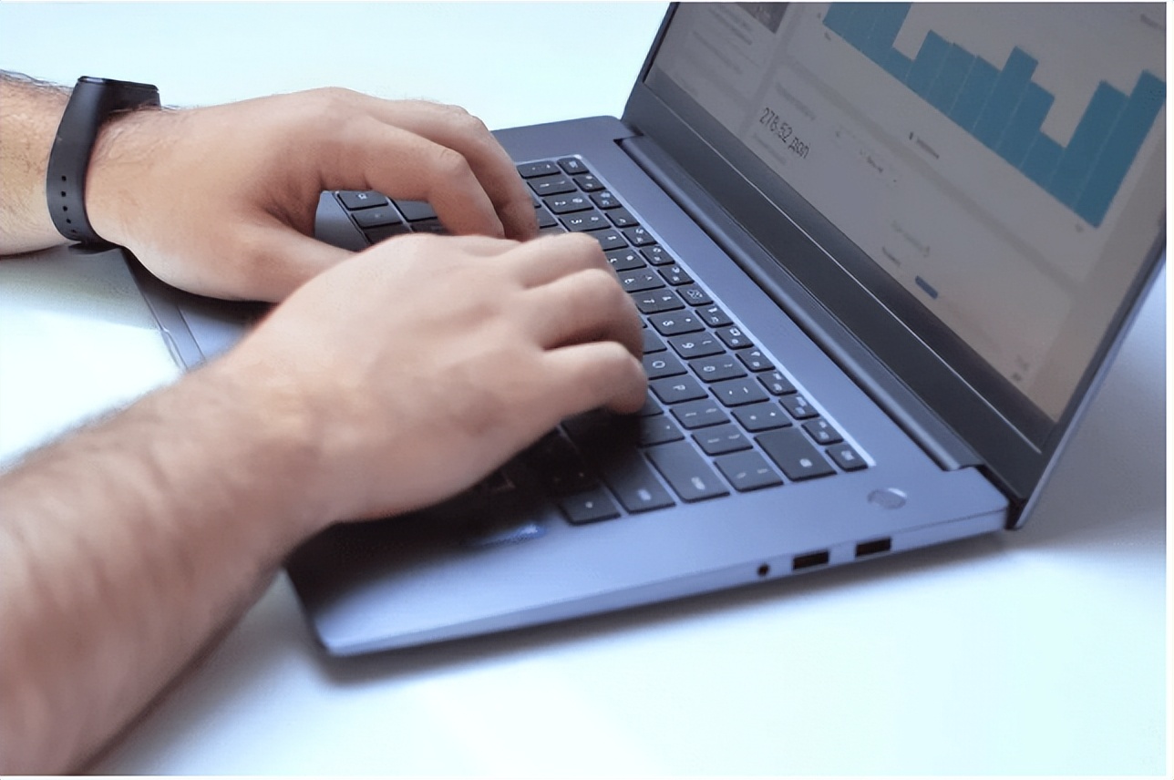 蓝牙音箱天花板哈曼,蓝牙音箱哈曼卡顿4