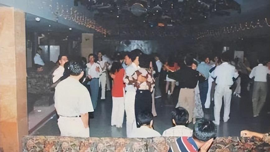 山城剿匪记刘三姐被枪决,刘三姐1980