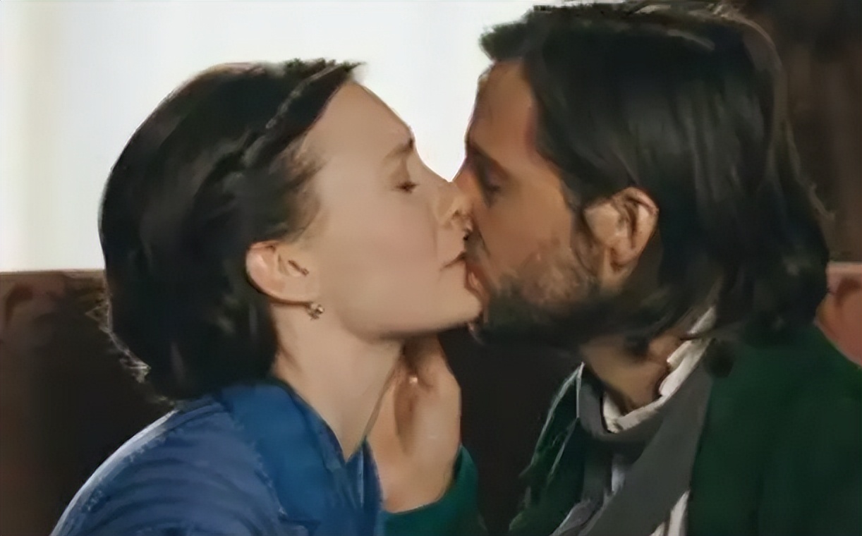 评价包法利夫人,包法利夫人细节