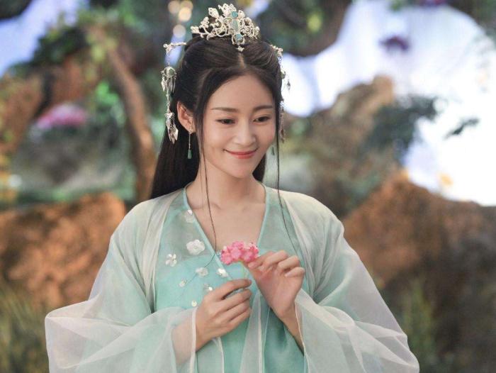 香蜜沉沉烬如霜小鱼仙倌露出真身,香蜜沉沉烬如霜之不悔小说