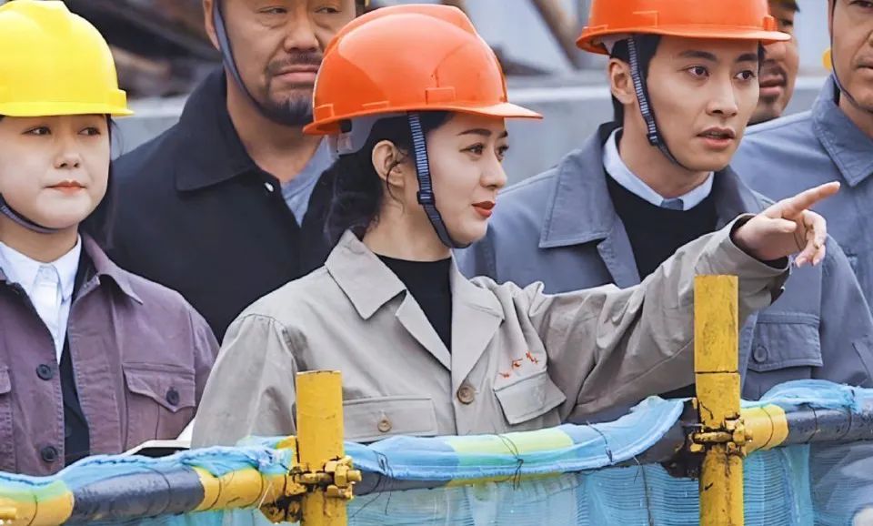 农村男孩逆袭成巨星,农村小伙成名之路