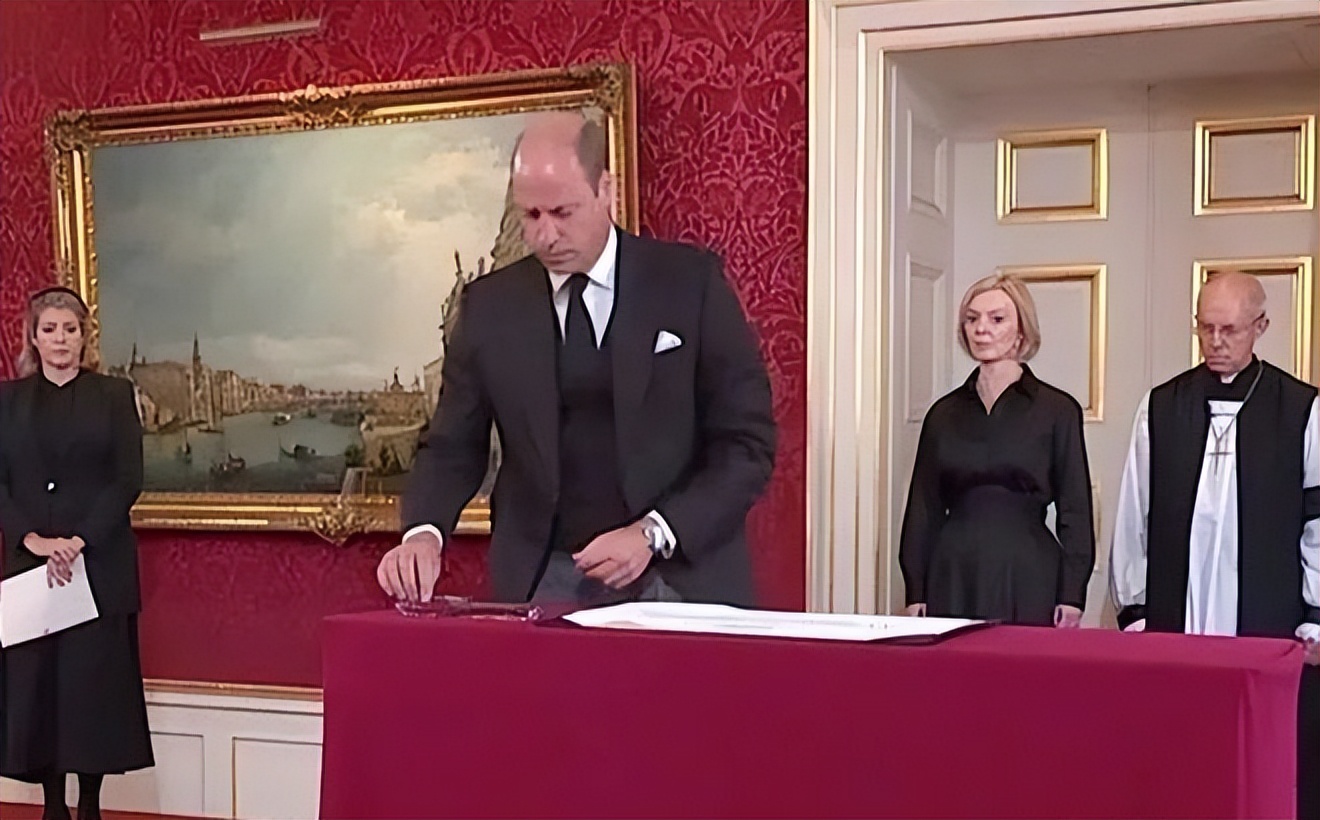 1997年,15岁威廉收到母亲送的生日礼物,3000块的手表他戴了25年