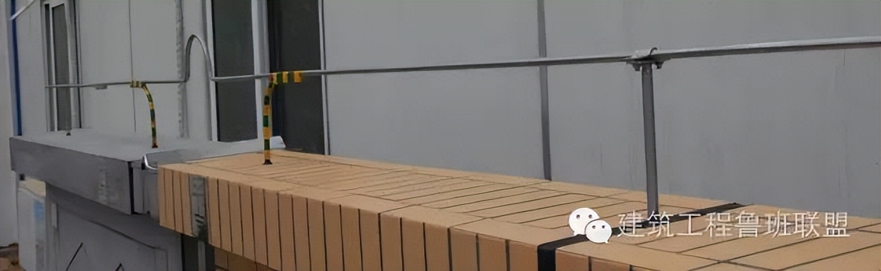 钢屋面避雷带做法,屋面避雷带新规范标准做法