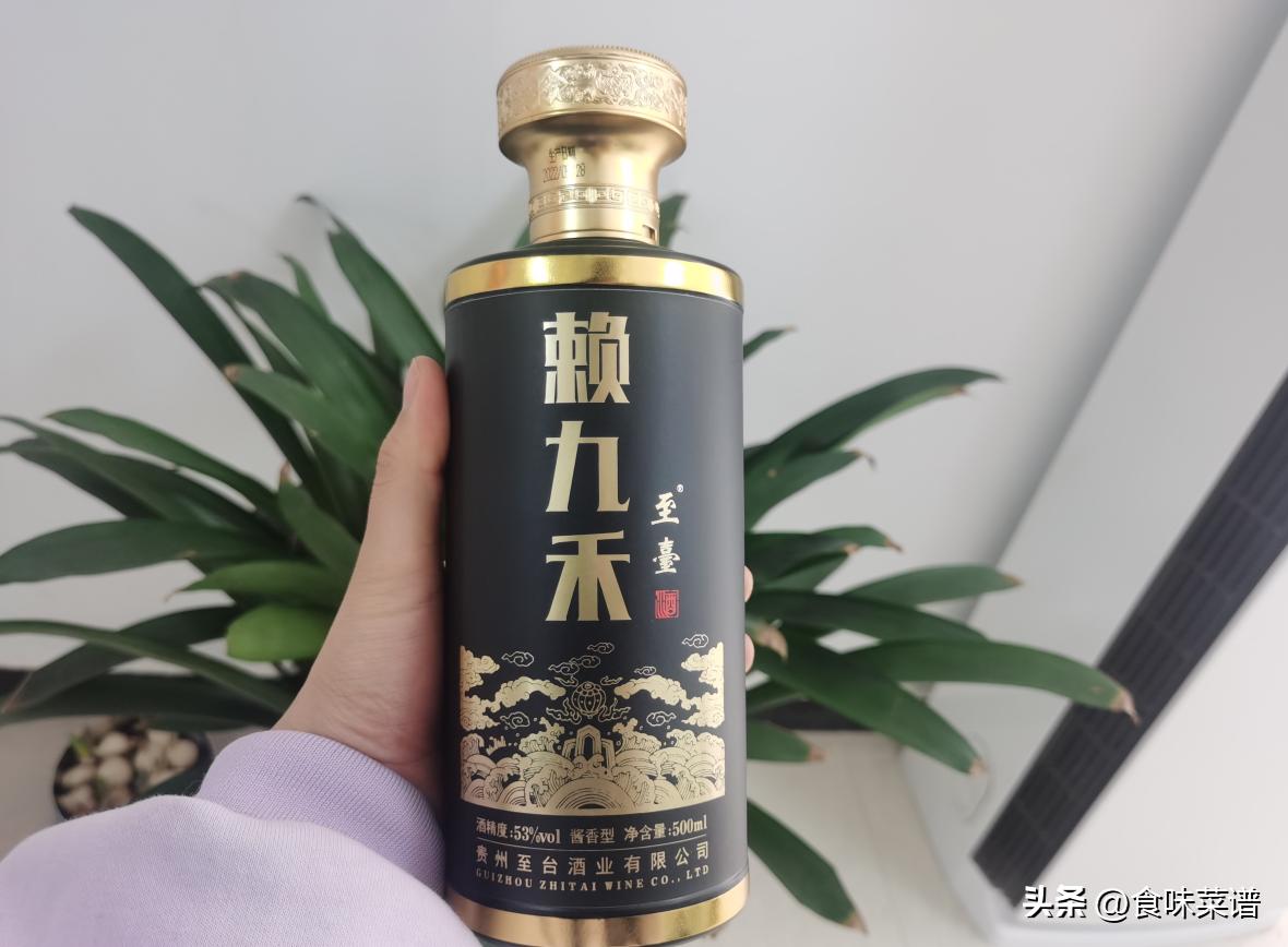茅台在美国卖1500美元一瓶,茅台在美国卖多少钱一瓶