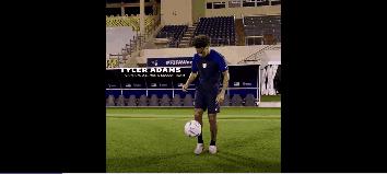 鑽峰叞棣栫浉璧涘悗鍥炲鎷滅櫥,鑽峰叞闃熷憳鍥炲簲鎷滅櫥