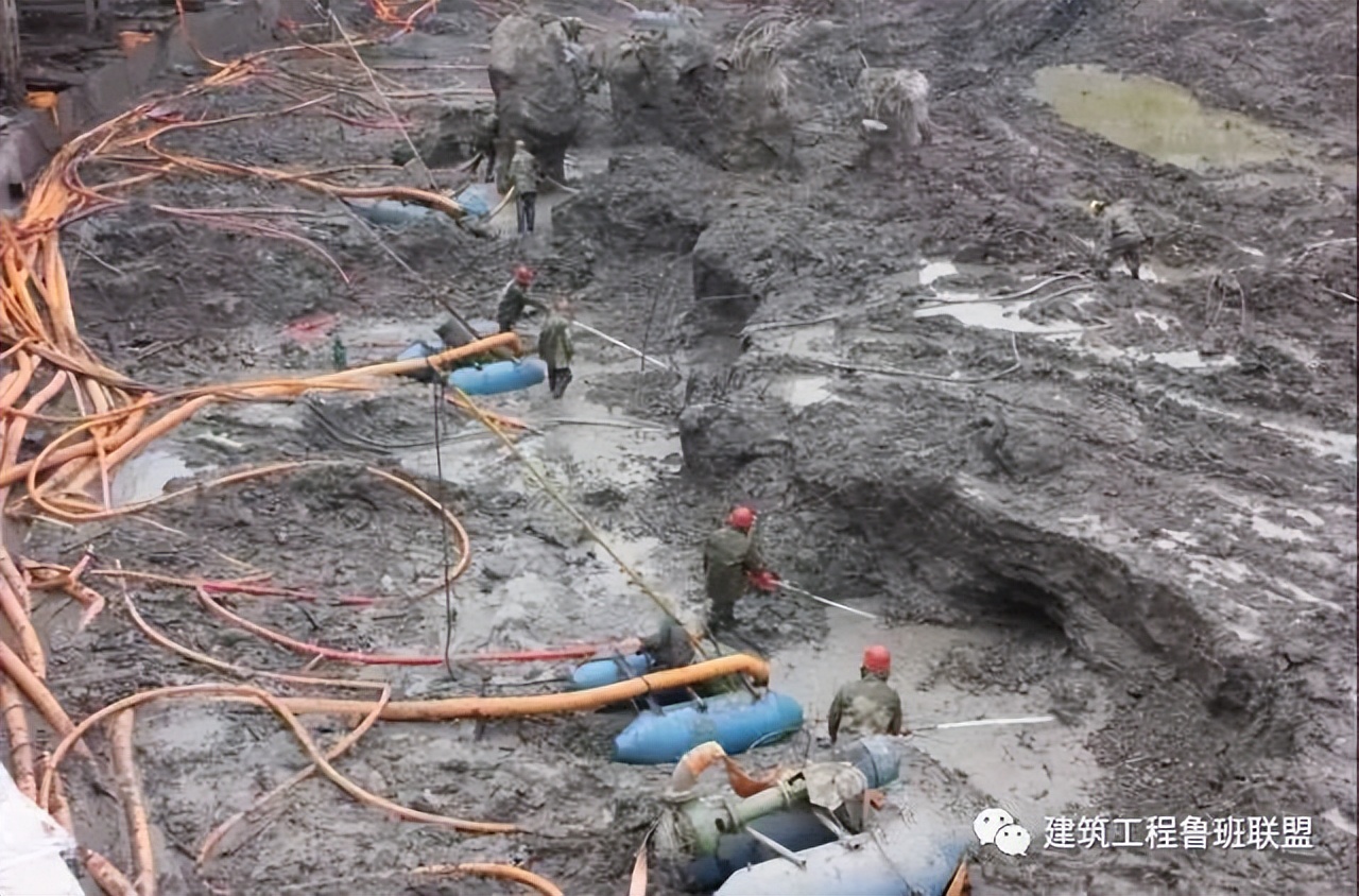 土方开挖地下水,土方开挖不需要平整场地吗