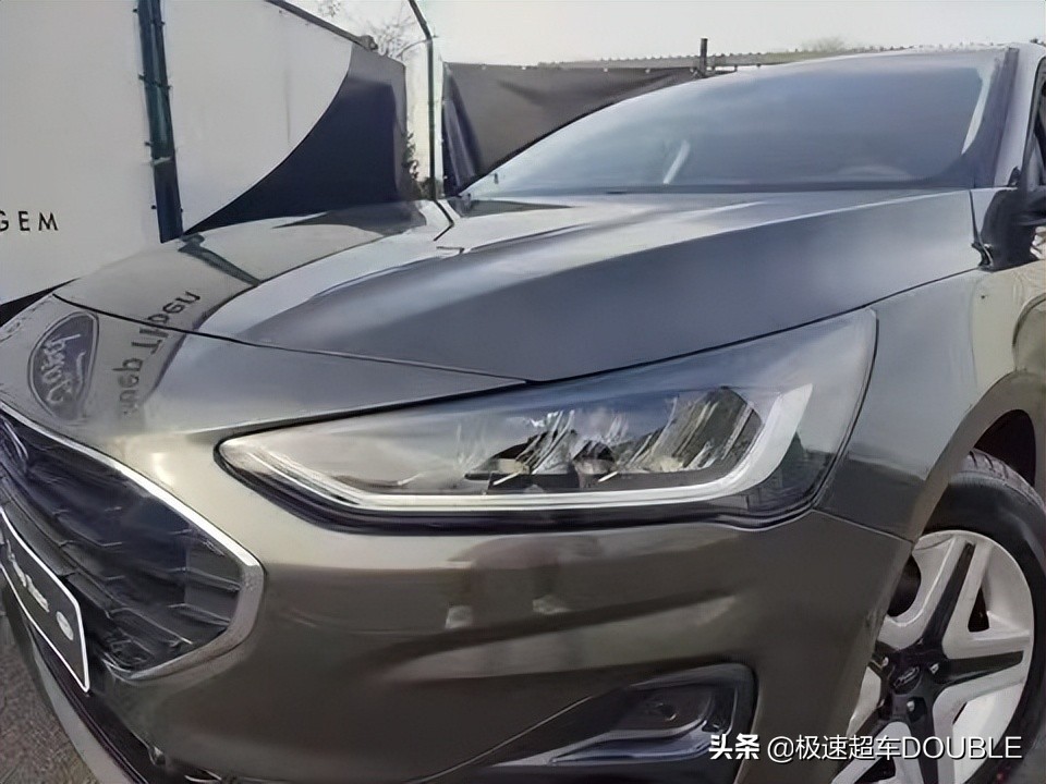 全新福克斯三厢轮毂,福克斯1.5t和思域1.5t比加速