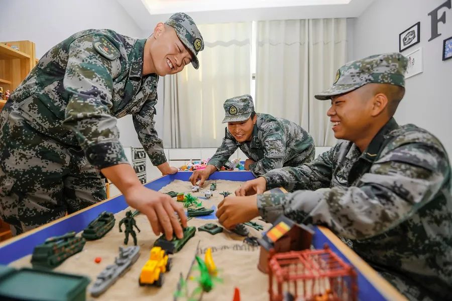 第71集团军某防空旅：搭好“文化台子”，让官兵走进去、乐起来！