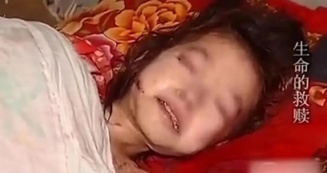 狠心癌症父亲抛弃女儿最后结局,狠心父亲抛弃妻女12年如今病危