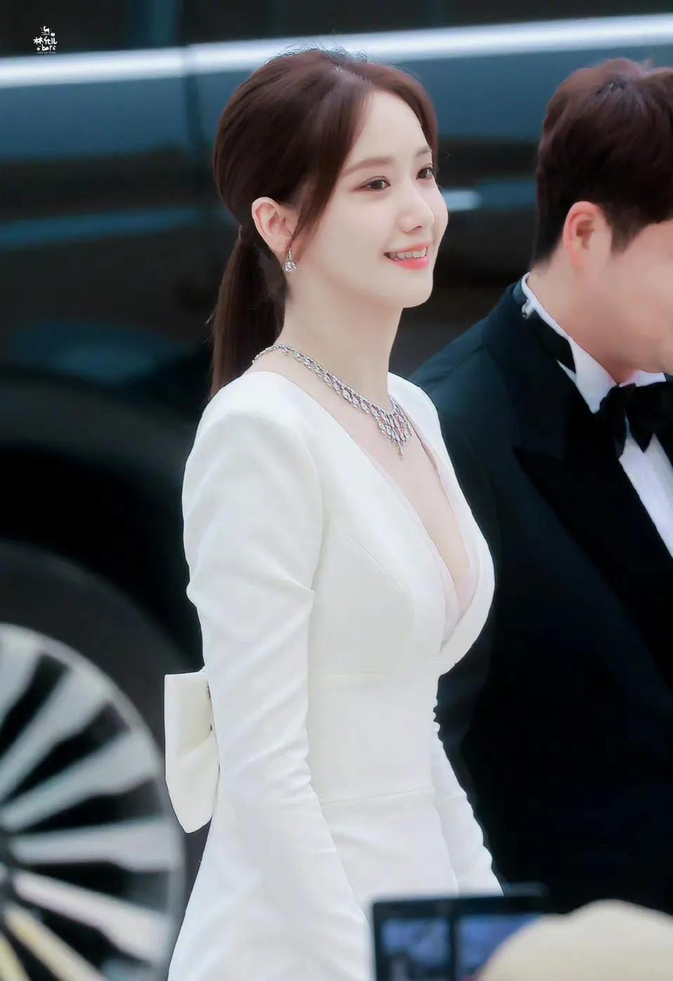 韩国网红女神林允儿,韩国气质女明星林允儿古装高清图