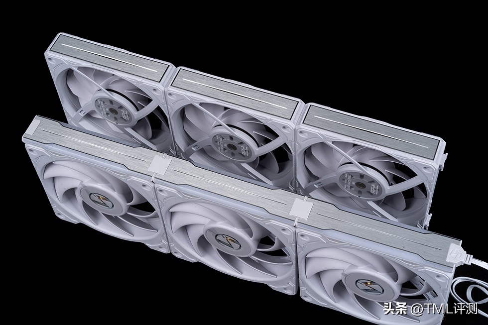 联力新款P28性能风扇,联力v2风扇