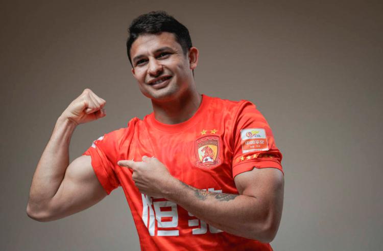 中国男足比赛最惨的一场,中国男足二比三不敌韩国全场纪录