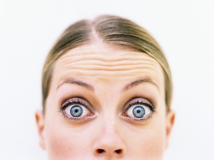 减缓脸部皱纹最简单有效的方法,每天拍打脸部可以消除面部皱纹吗