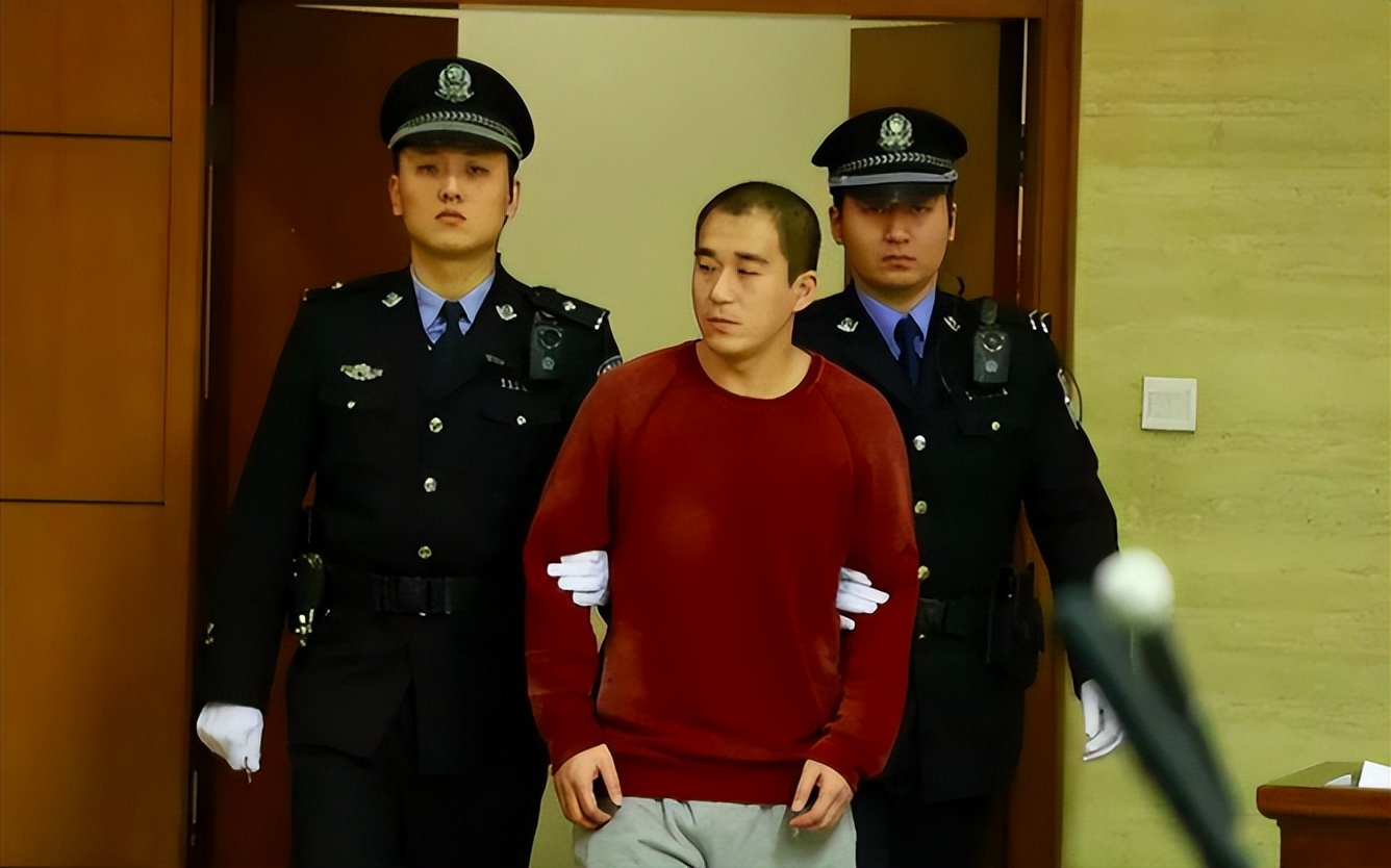 有个有本事的爹就能随便打人吗,有个有本事的爹就随便打人吗