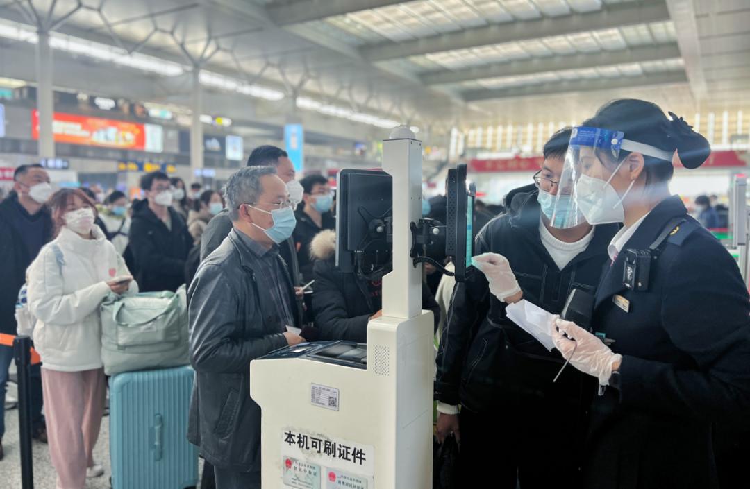 长三角铁路24小时,长三角列车正常运行吗