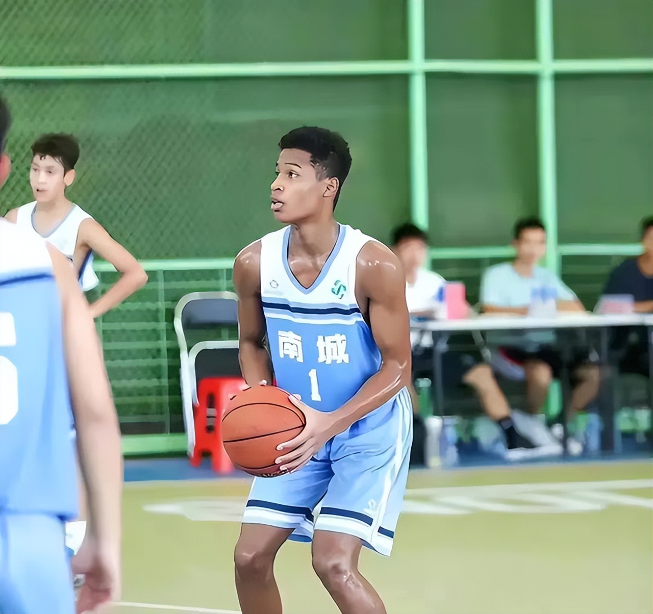 宏远混血儿,宏远青年队混血儿