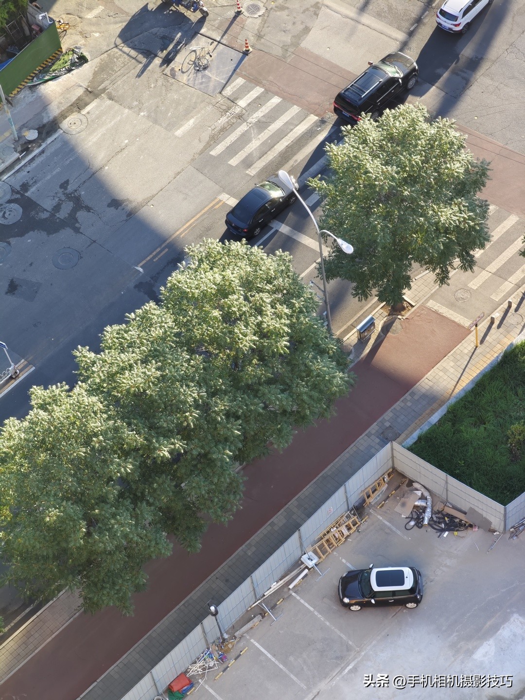 手机拍照避免照片模糊必学技巧,华为手机拍出的照片模糊怎么回事