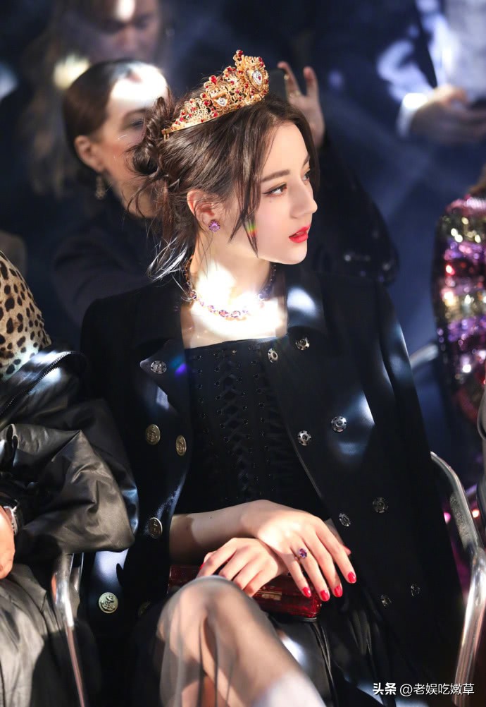 迪丽热巴：工作4年无休，获金鹰视后却被嘲，她是凭实力还是运气