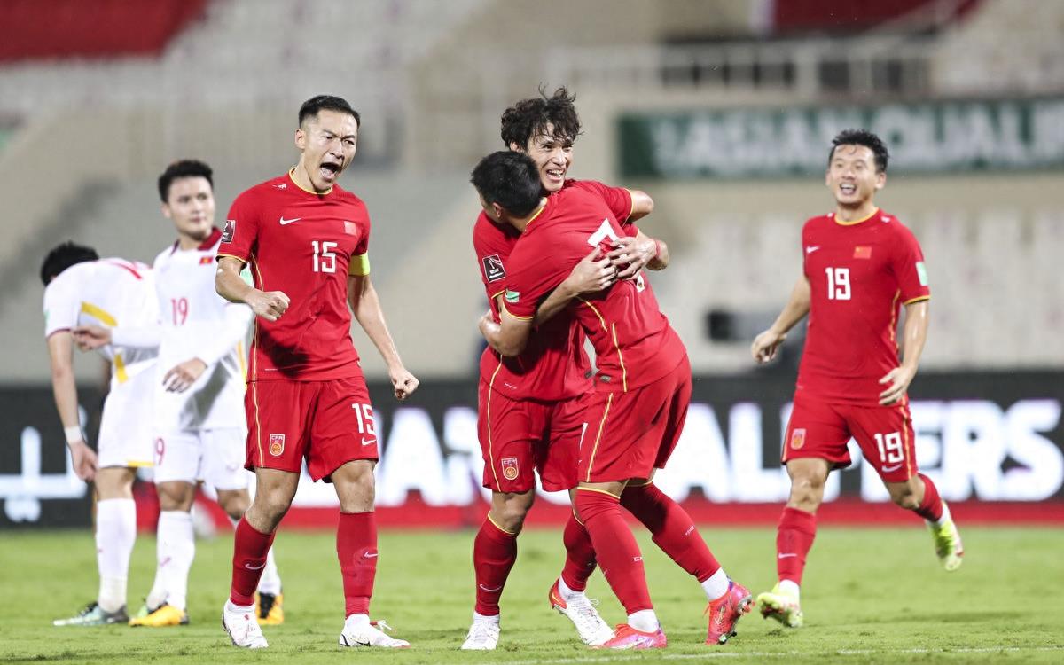 扬科维奇谈国足三场零进球,扬科维奇国足逆转反应