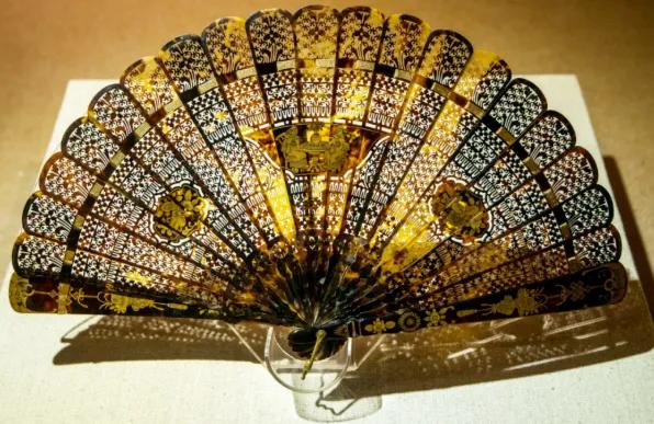 世界宝石大全(上)有机宝石