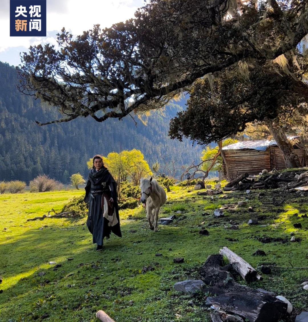 火出圈啦,甘孜文旅局长化身侠客火出圈