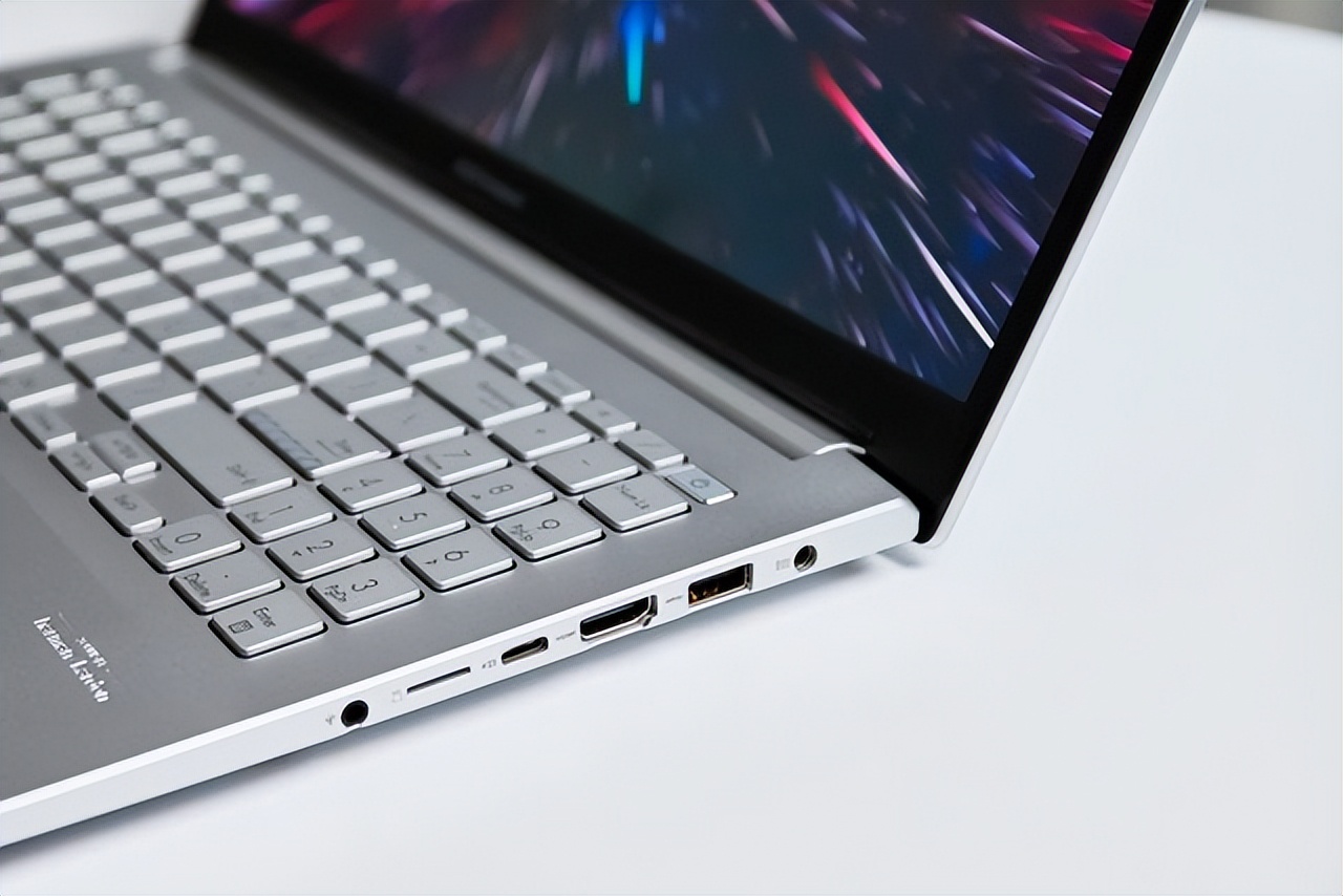 华硕轻薄本rtx测评,华硕rtx3060笔记本什么价位