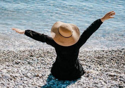 妒忌与羡慕，正在成为女性出轨的始作俑者