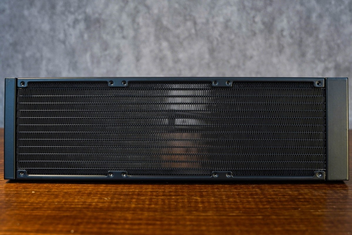 九州风神冰堡垒360青春版水冷测评,九州风神堡垒240rgbv2水冷散热器