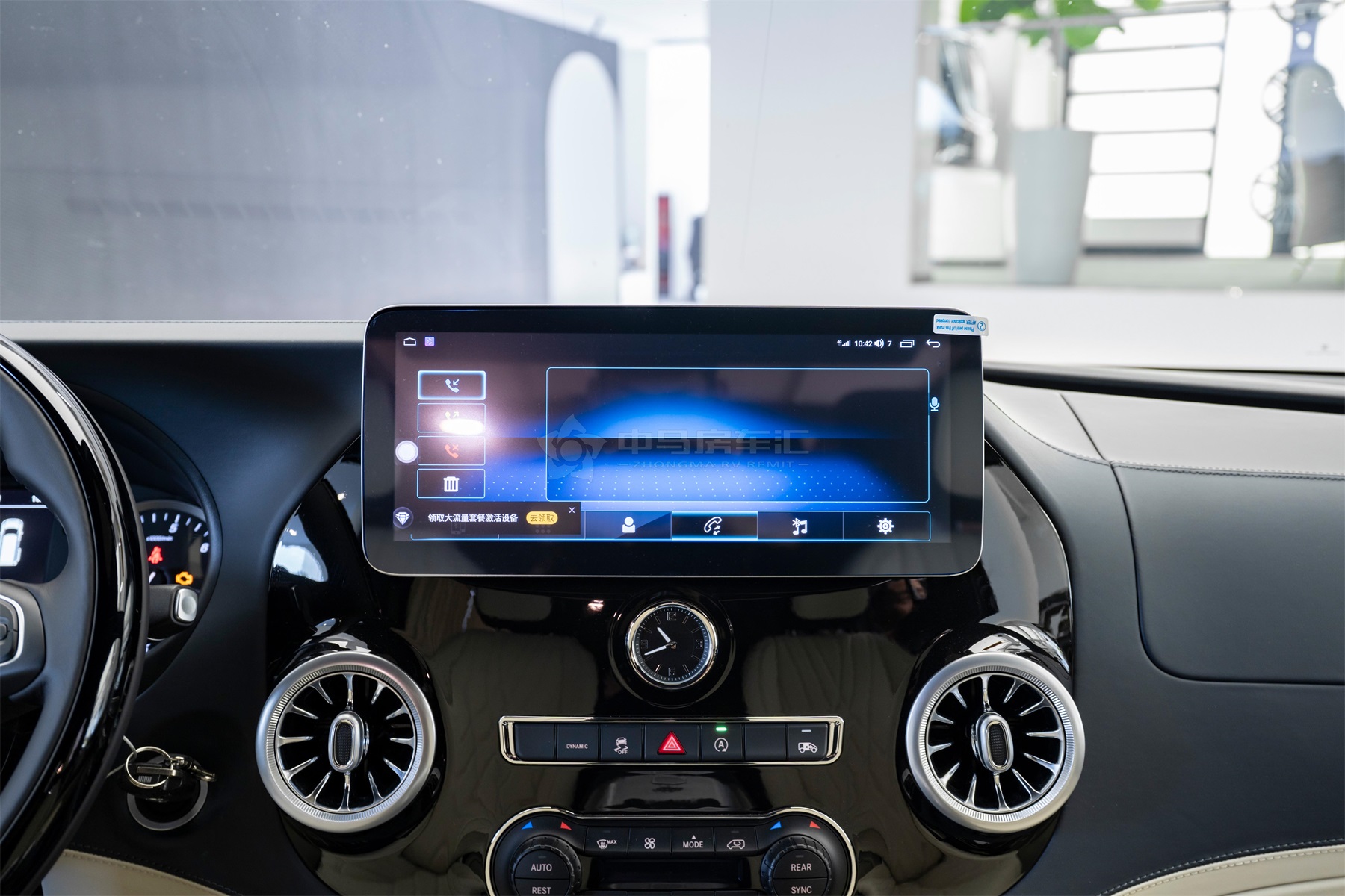 最新款奔驰商务车哪款好,奔驰商务车哪款最值得买