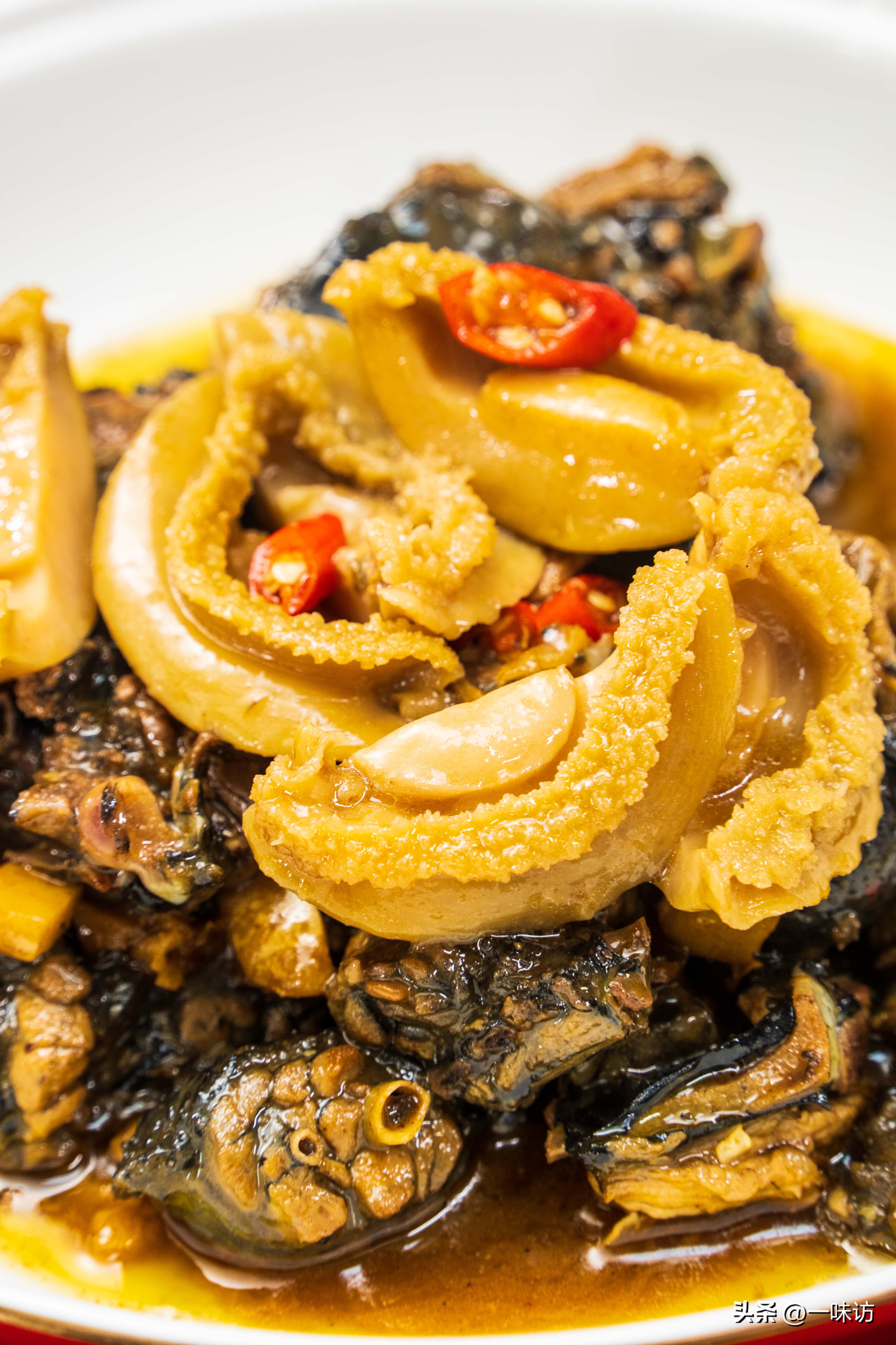 乌鸡和什么炖煮好吃呢窍门,乌鸡炖汤还是炒着好吃些