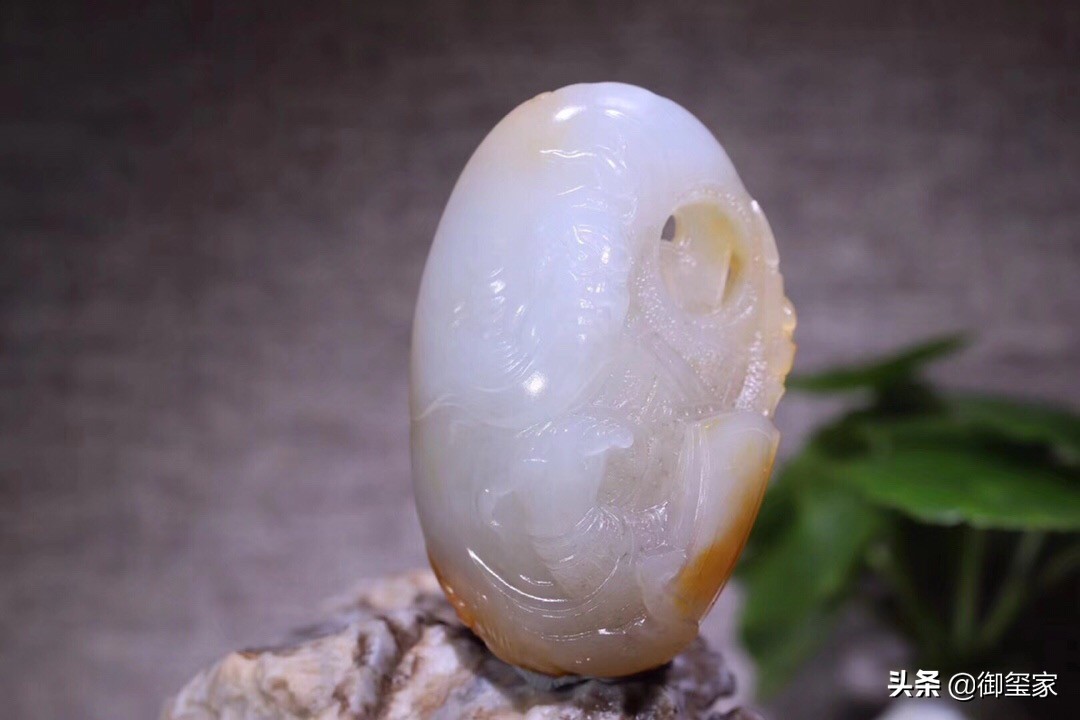 和田玉俄料会越戴越干吗,和田玉俄料为啥那么干