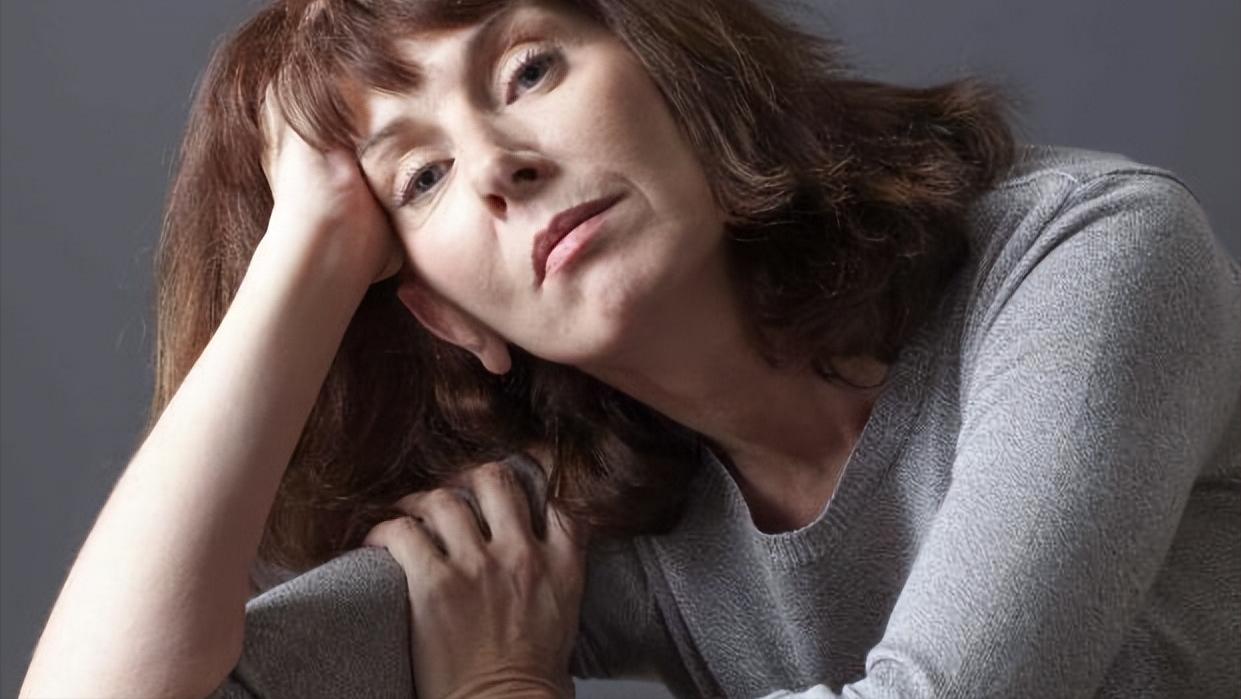 乳房下垂的三个等级应该如何自测,乳房下垂是因为打过胎吗