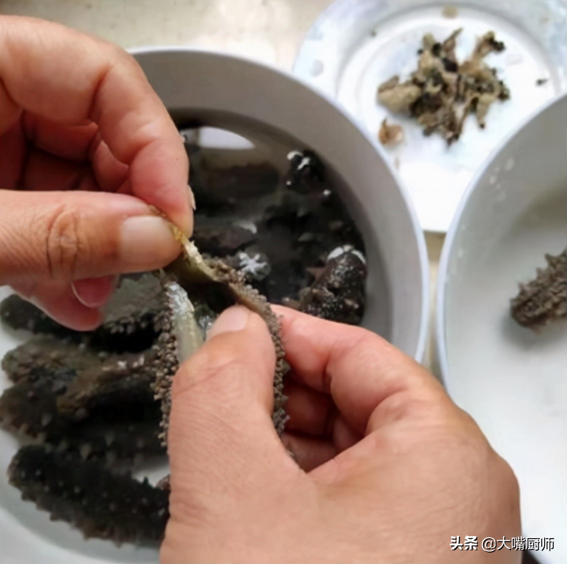 海参煮好加水泡三天后就可食用吗,水泡发海参的正确方法