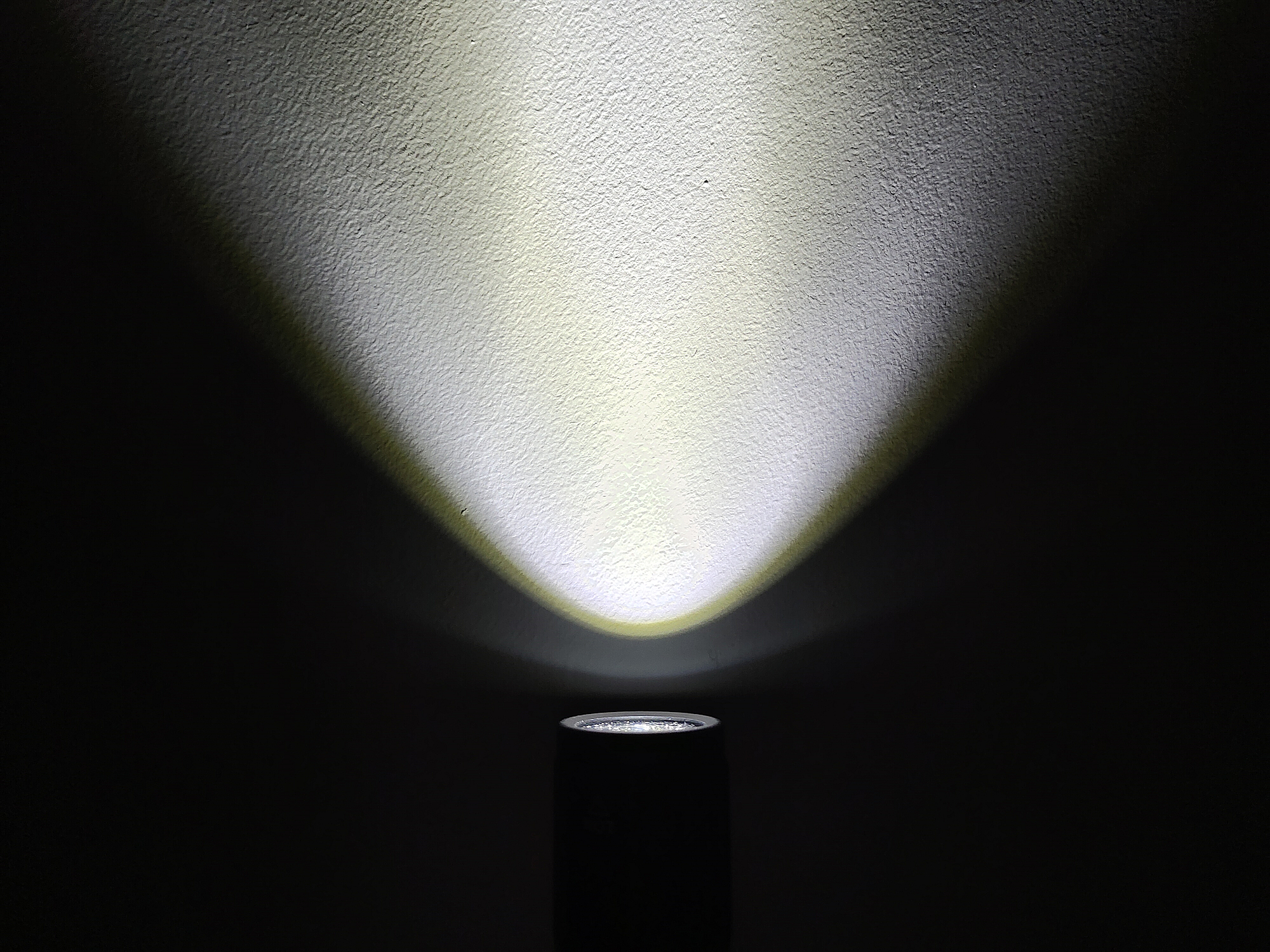 纳丽德e52c手电测评,纳丽德e52手电