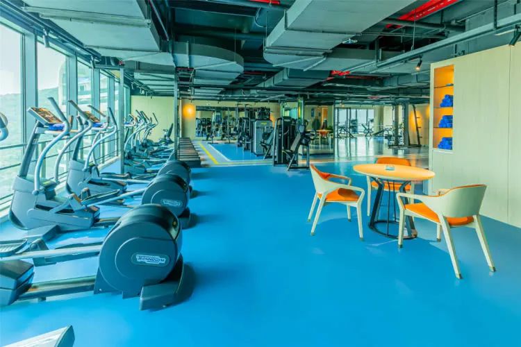 珠海长隆飞船酒店！海洋王国无限畅玩+畅游28楼绝美无边际泳池