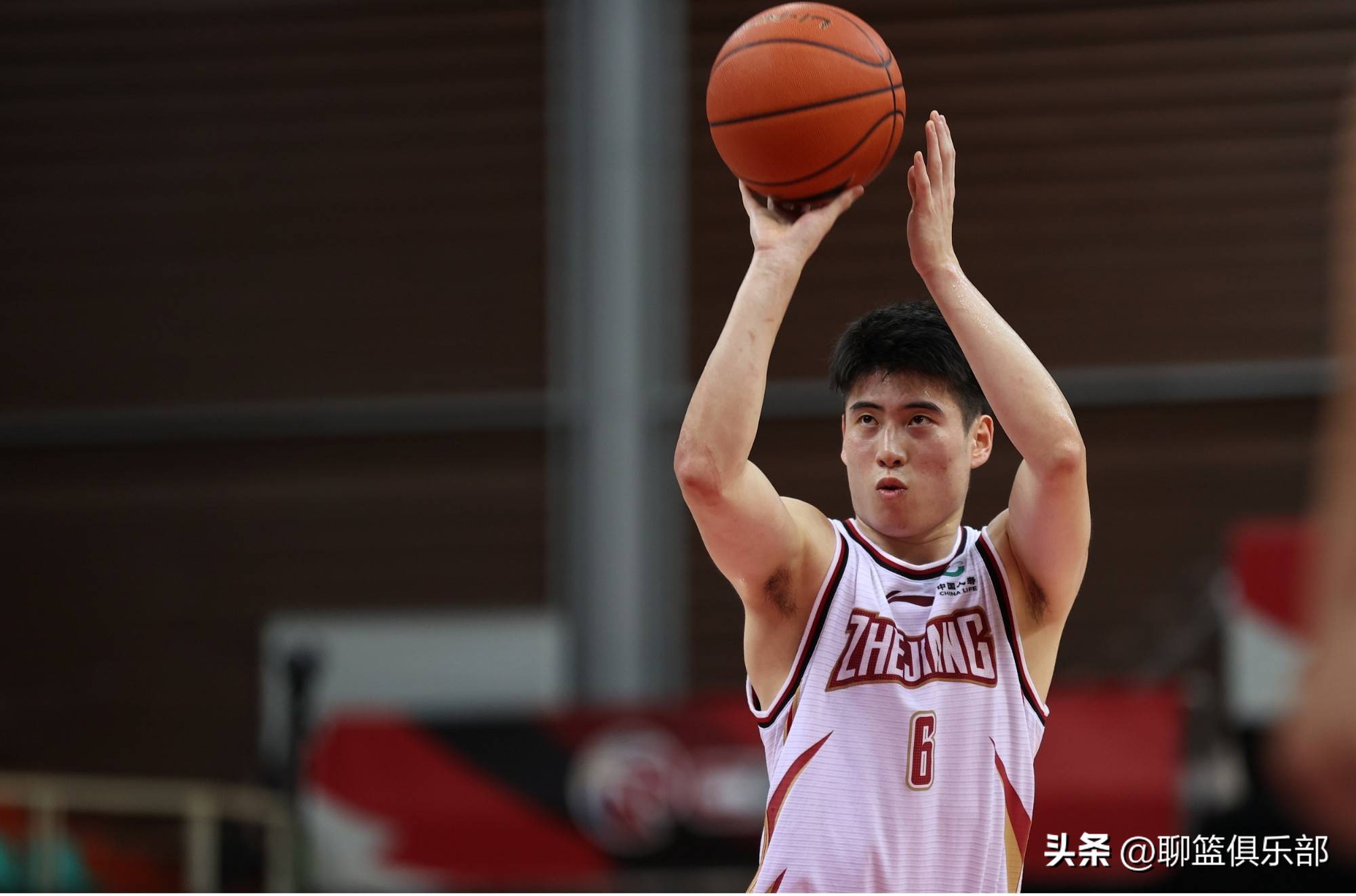 cba赛场有多少人,cba十大得分后卫排名